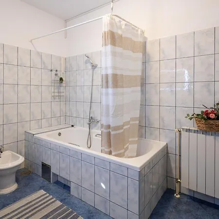 Ferienhaus Mit Privatpool Fur 8 Personen Ca 146 Qm In Bilice, Dalmatien Norddalmatien Bilice