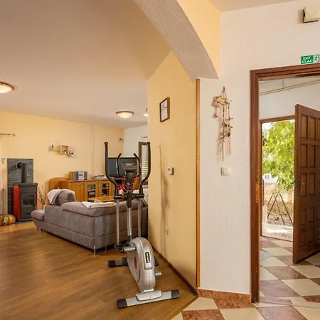 Ferienhaus Mit Privatpool Fur 8 Personen Ca 146 Qm In Bilice, Dalmatien Norddalmatien Holiday home
