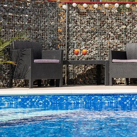 Ferienhaus Mit Privatpool Fur 8 Personen Ca 146 Qm In Bilice, Dalmatien Norddalmatien Bilice
