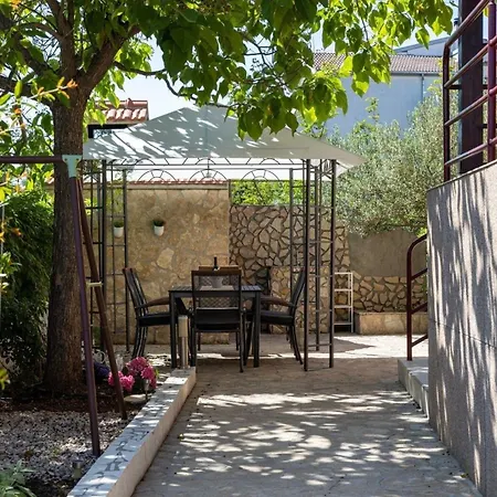 Ferienhaus Mit Privatpool Fur 8 Personen Ca 146 Qm In Bilice, Dalmatien Norddalmatien Holiday home